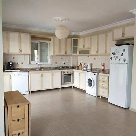 Casa de Férias With Private Pool&garden&garage